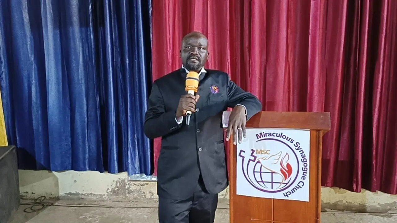 Pastor Emanu Georwell speaking at Miraculous Synagogue Ministries